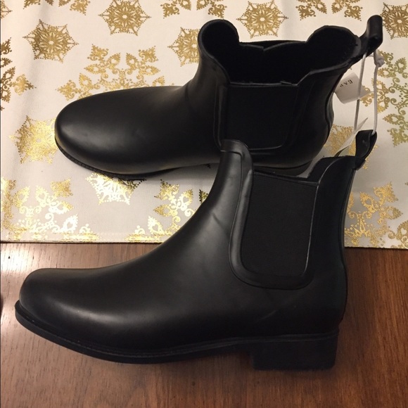 GAP Shoes - GAP Rain Boots